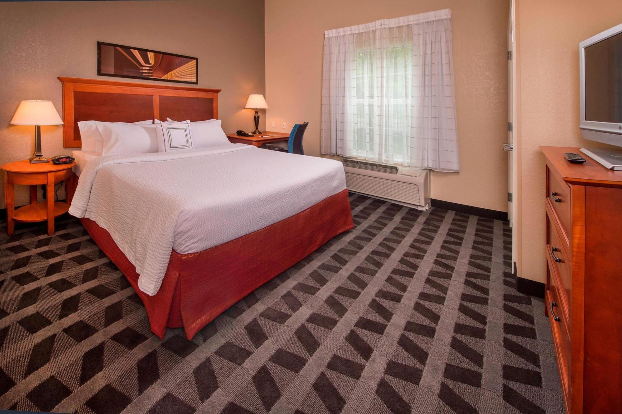 Towneplace Suites By Marriott Clinton At Joint Base Andrews Exterior foto